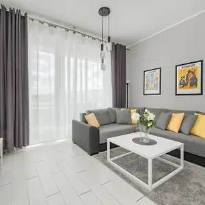 Center Close To The Market And Park With Parking & Air Conditioning By Renters Prestige Apartament Wrocław